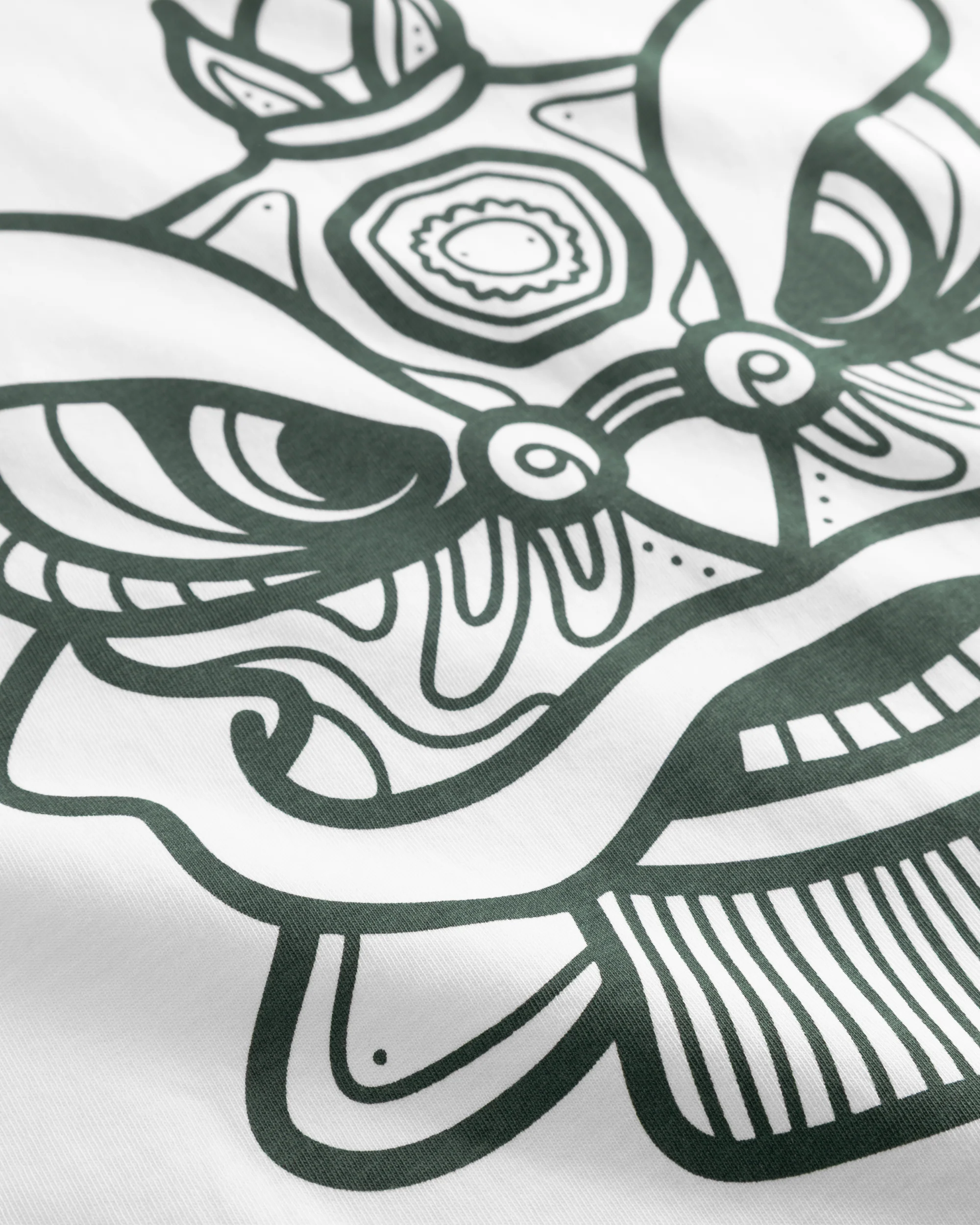 WBJuno Lion Tee - Image 4