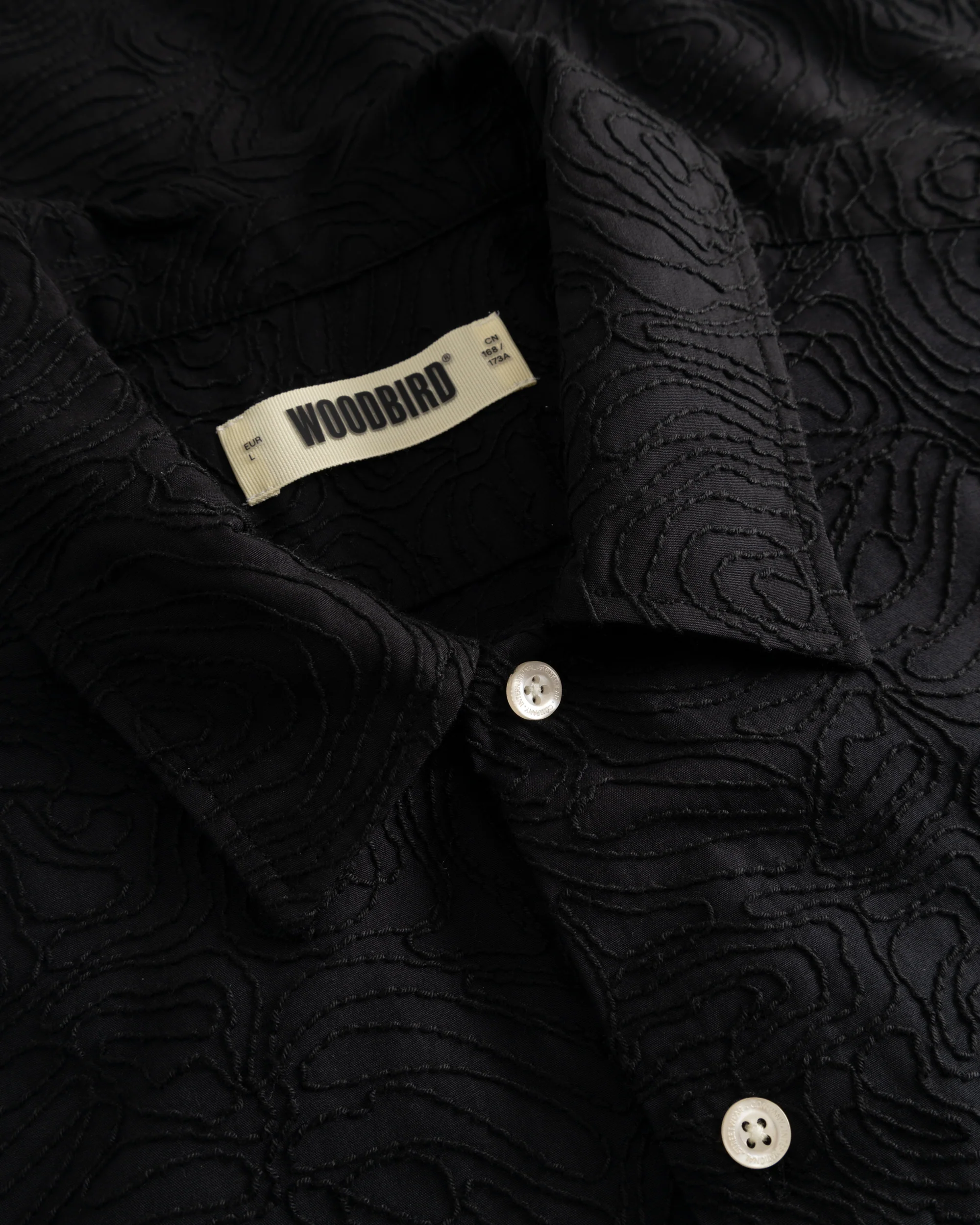 WBWang Embroidery Shirt - Image 6